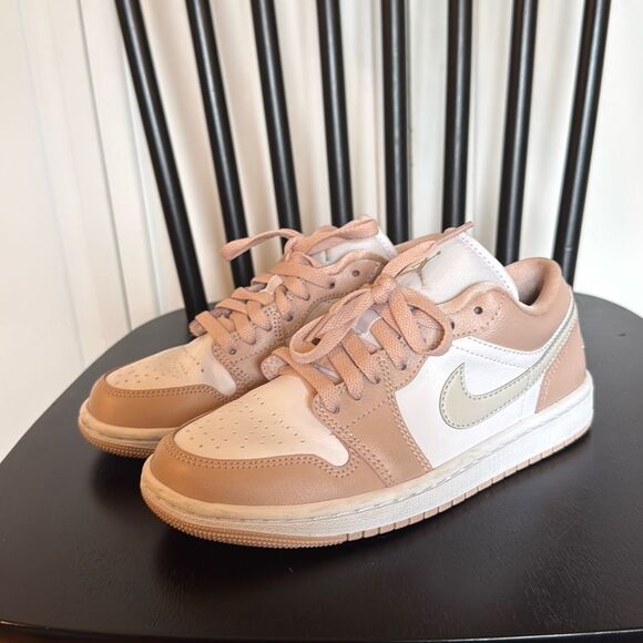 Nike Jordan 1 Low Crimson pink tint sneaker size 6 - Picture 7 of 12